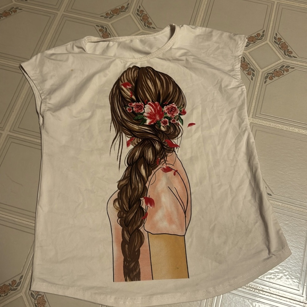 Kids clothes. Graphic tee